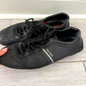 Prada Shoes black leather - men